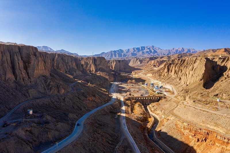  中国第一石油之都，为何沦为“鬼城” 新闻