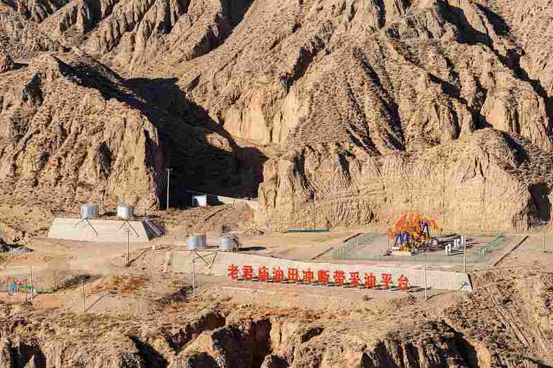  中国第一石油之都，为何沦为“鬼城” 新闻