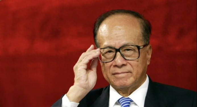  从英国电网到健康未来；李嘉诚九旬仍追逐时光，资本故事耐人寻味。 情感心理 从英国电网到健康未来；李嘉诚九旬仍追逐时光，资本故事耐人寻味。 情感心理