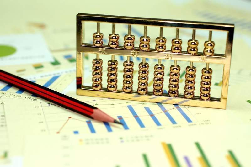  跨境电商面临物流考验；中东多国服务暂停引发关注，沙特配送保持稳定态势。 股票财经 跨境电商面临物流考验；中东多国服务暂停引发关注，沙特配送保持稳定态势。 股票财经 跨境电商面临物流考验；中东多国服务暂停引发关注，沙特配送保持稳定态势。 股票财经