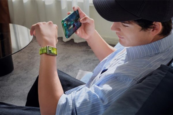  新一代腕上伴侣问世；华为手环11系列带来全面焕新，健康运动两不误。 手机评测