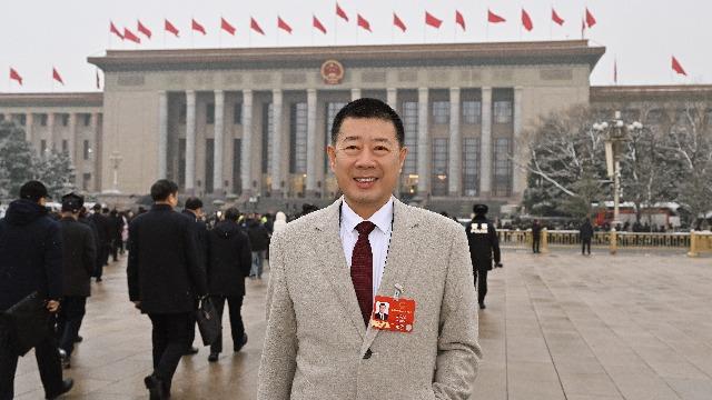  国产芯片应用路径：从硬件替换到商业价值闭环的实施指南 IT技术