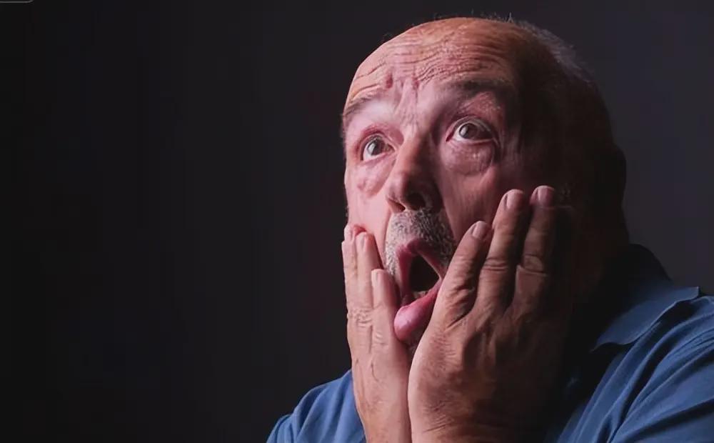  别再盯着嘴唇了：脑梗预防的逆向思维与真相 健康养生