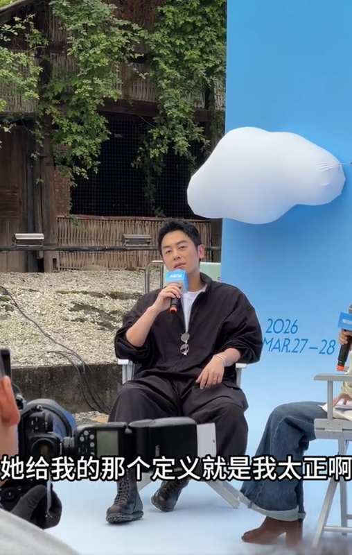  镜头之外的朱亚文：低调穿搭哲学与明星生活的真实边界 娱乐新闻